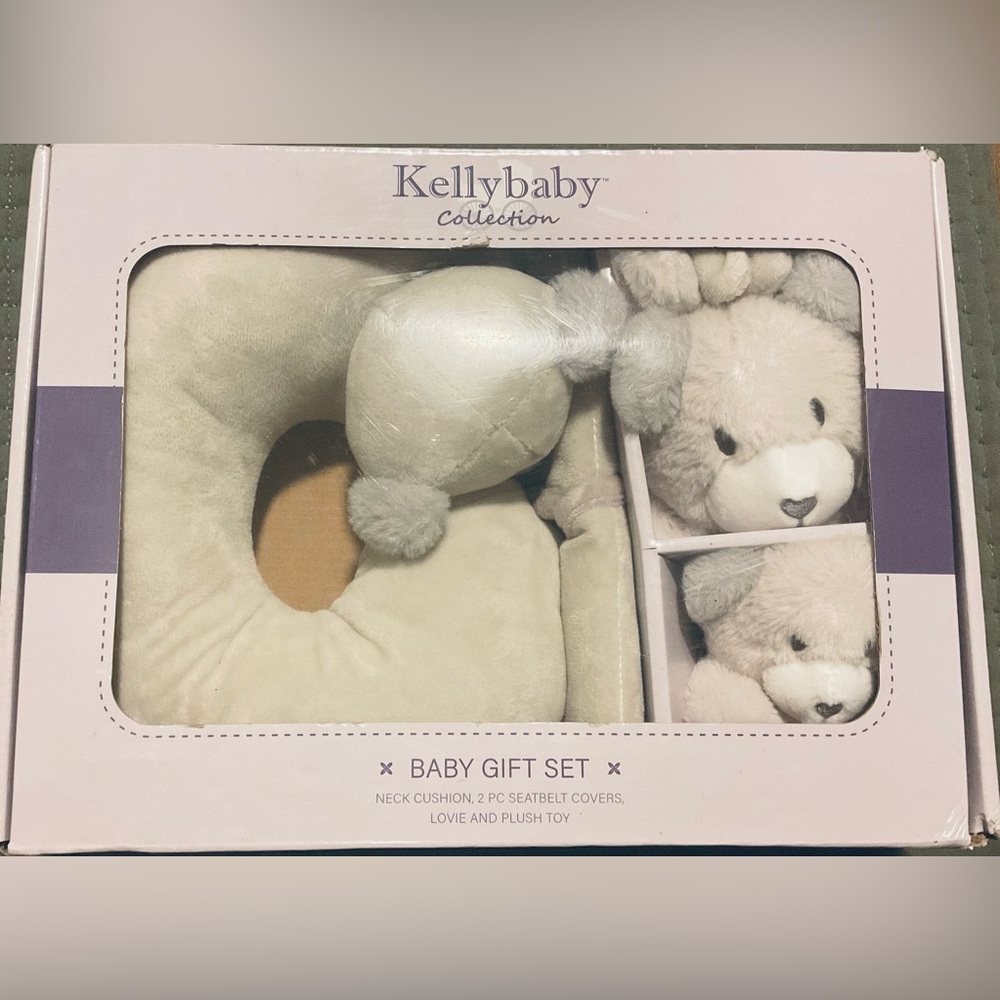 Baby Gift Set - Picture 2 of 3